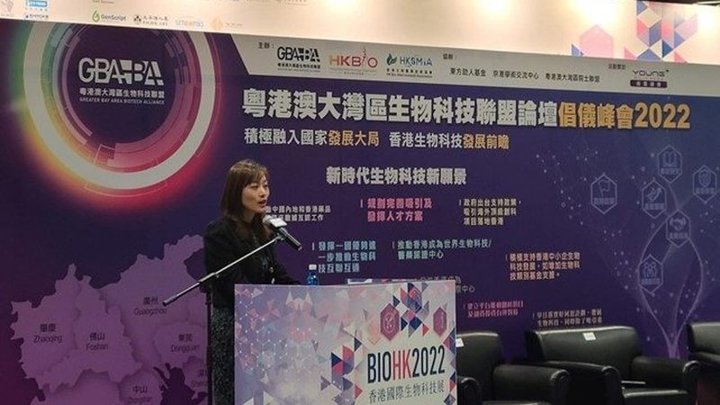 培养基被污染后，换对培养基比换新细胞更重要